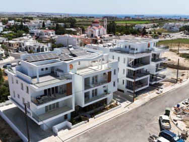 Image of Leonidas Court