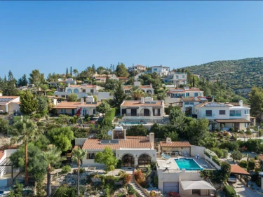 Image of Kamares Village