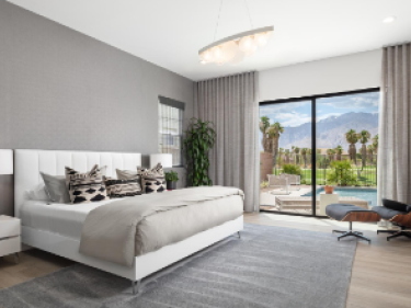 Image of Nola at Escena