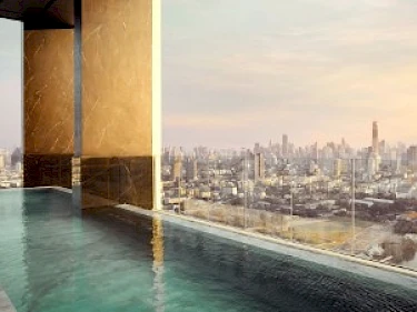 Image of Noble Around Ari