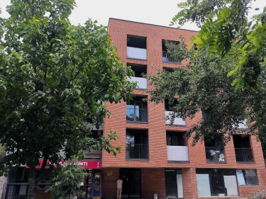 Image of Compact House on Jikia