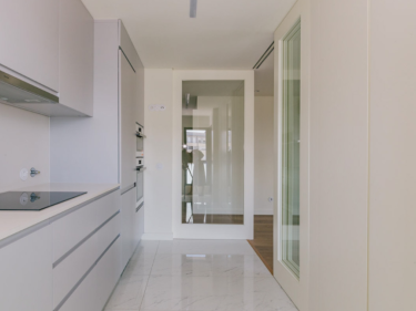 Image of ​​​​​​​NOVA PORTELA