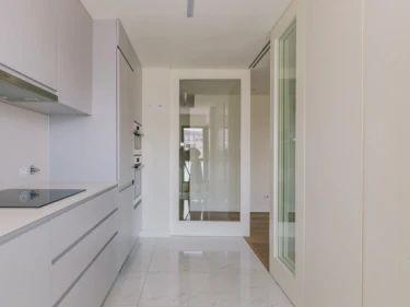 Image of ​​​​​​​NOVA PORTELA