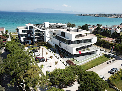 Image of The Chesme Executive