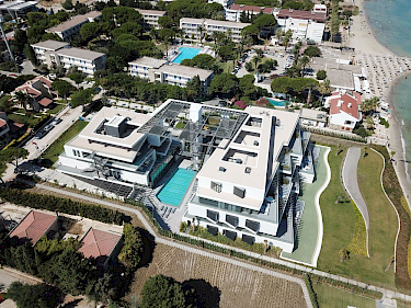 Image of The Chesme Executive