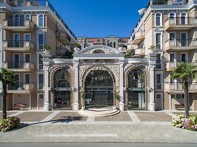 Image of Dawn Park Deluxe