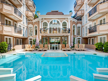 Image of Dawn Park Deluxe