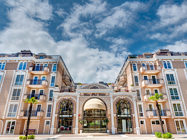 Image of Dawn Park Deluxe