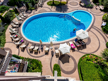 Image of Izida Palace