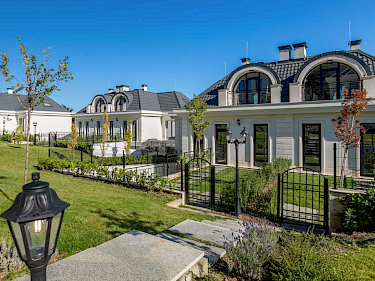 Image of Beverly Park