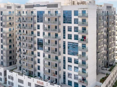 Image of Azizi Yasmine