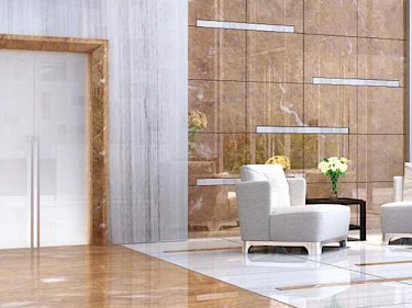 Image of Azizi Daisy