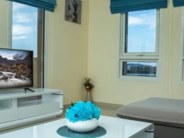 Image of Royal Breeze