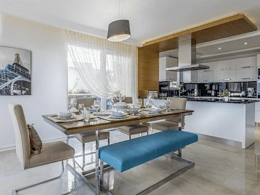 Image of Kurt Safir Granada Vip Villas