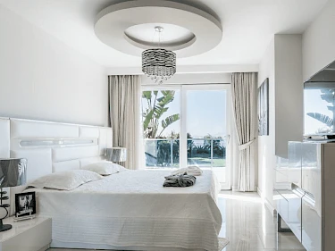 Image of Kurt Safir Granada Vip Villas