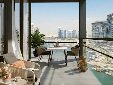 Image of The Crestmark