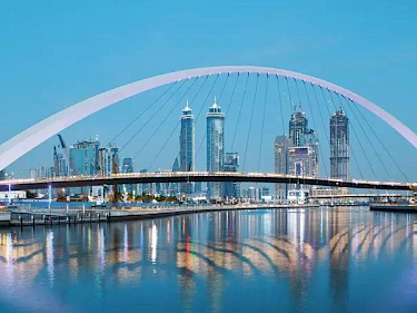 Image of The Crestmark