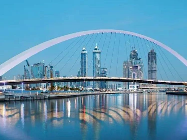 Image of The Crestmark