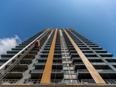 Image of White Square Shartava