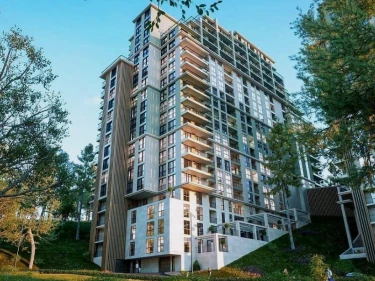 Image of White Square Mindeli