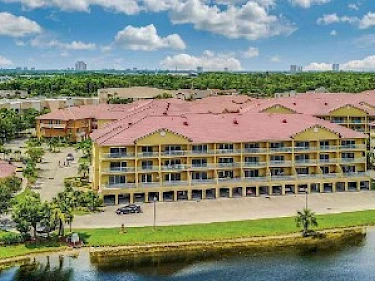Image of Cobblestone on the Lake